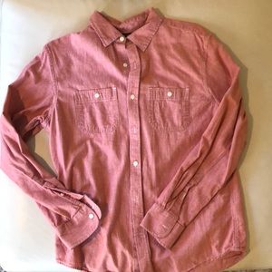 Red/pink chambray button down Old Navy - size L